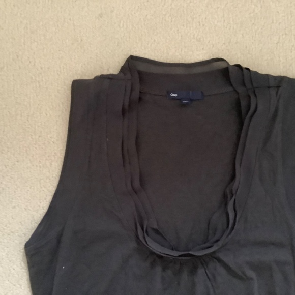 Gap tank top with woven lace collar - Picture 5 of 5